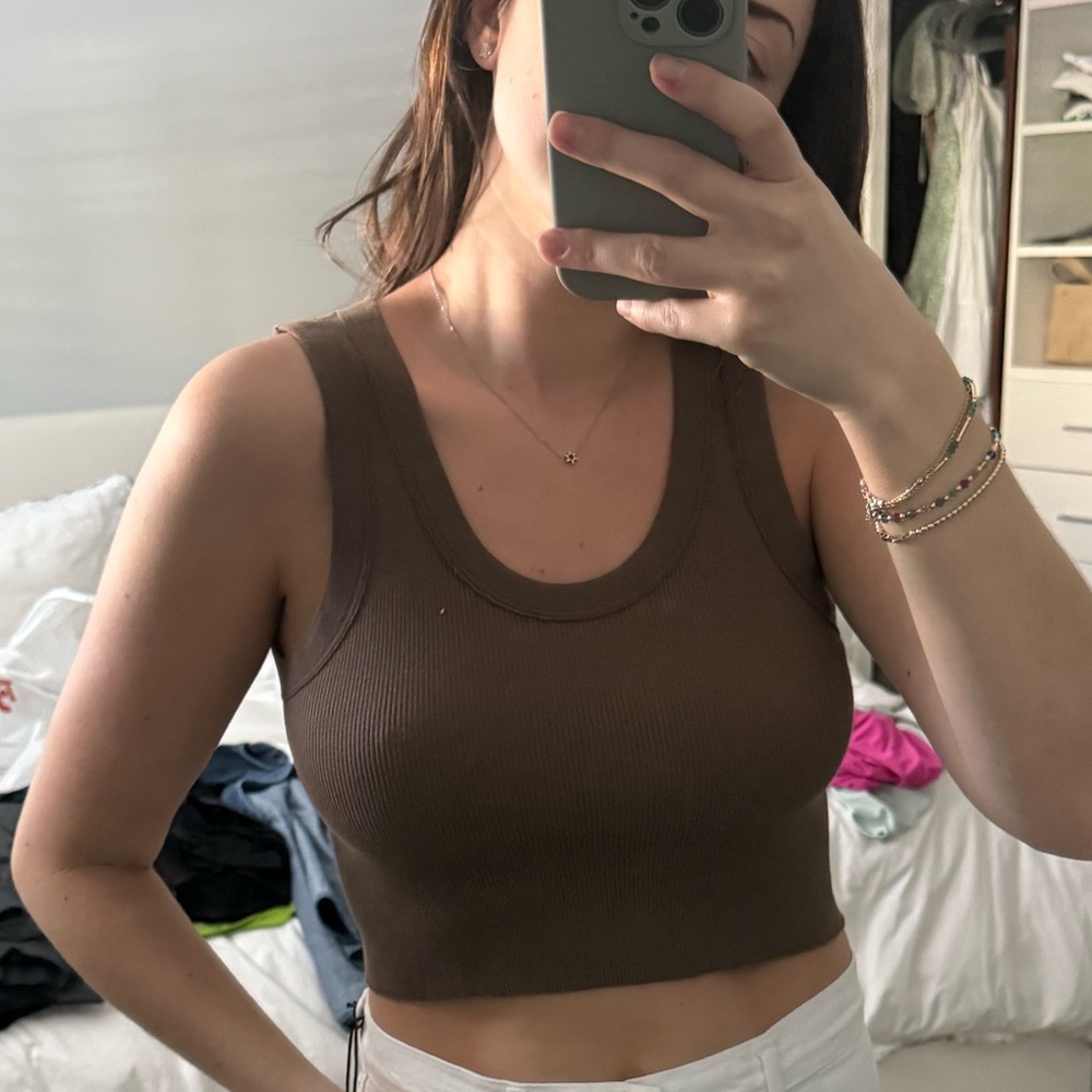 Brandy Melville cropped tank